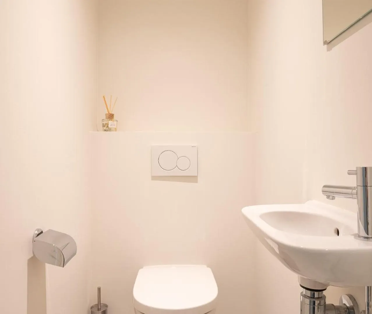 Central Situated Brand New Apartment For 5 Ostend 0*,