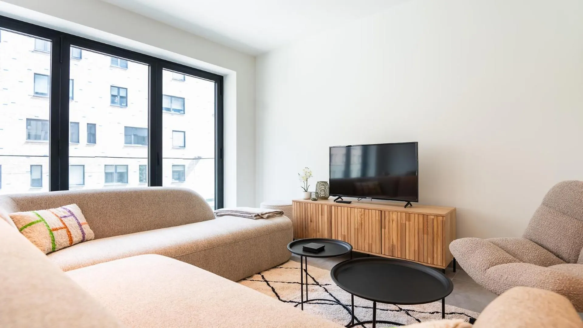 Central Situated Brand New Apartment For 5 Ostend
